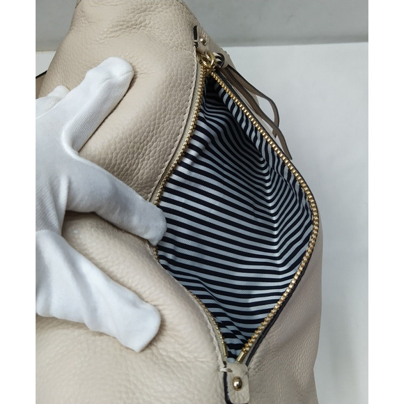 Kate Spade New York Beige Pebbled Leather Zipper Flap Closure Crossbody Bag - Picture 8 of 16
